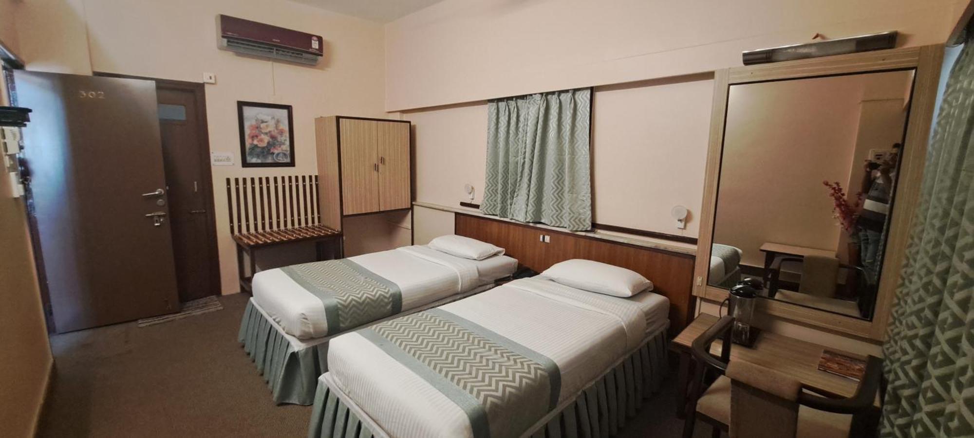 Hotel Swaroop بونة المظهر الخارجي الصورة